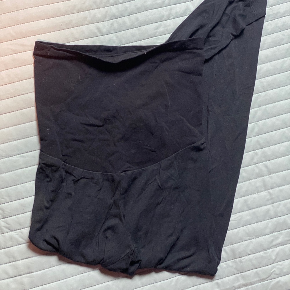 A Pea in the Pod Black Maternity Leggings